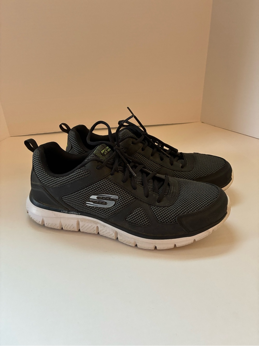 Men’s SKETCHERS Memory Foam Tennis Shoes 12